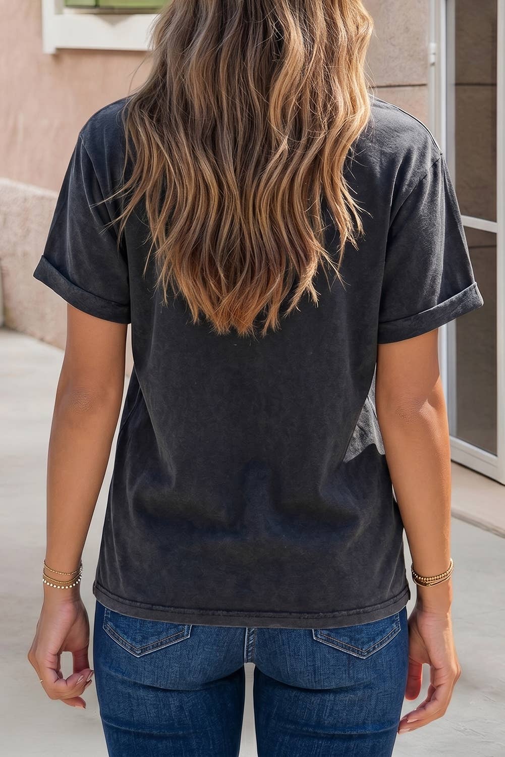Game Day Graphic Tee – Women's Black Short Sleeve T-Shirt